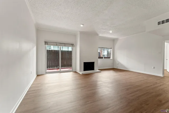 $189,000 | 7640 Lasalle Avenue, Unit 405, Baton Rouge, LA 70806