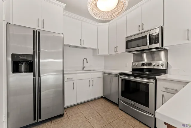 $189,000 | 7640 Lasalle Avenue, Unit 405, Baton Rouge, LA 70806