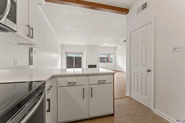 $189,000 | 7640 Lasalle Avenue, Unit 405, Baton Rouge, LA 70806