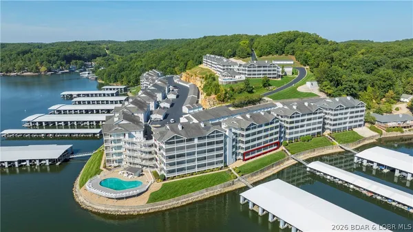 $500,000 | 40 Summer Pl Court, Unit 1B, Camdenton, MO 65020