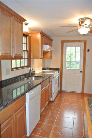 93 Rolling Acres Road Lunenburg, MA 01462 - Photo 3 of 10 Gallery Image 3