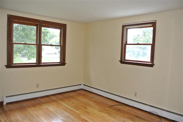 93 Rolling Acres Road Lunenburg, MA 01462 - Photo 6 of 10 Gallery Image 6