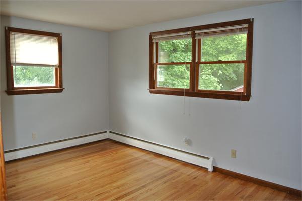 93 Rolling Acres Road Lunenburg, MA 01462 - Photo 7 of 10 Gallery Image 7