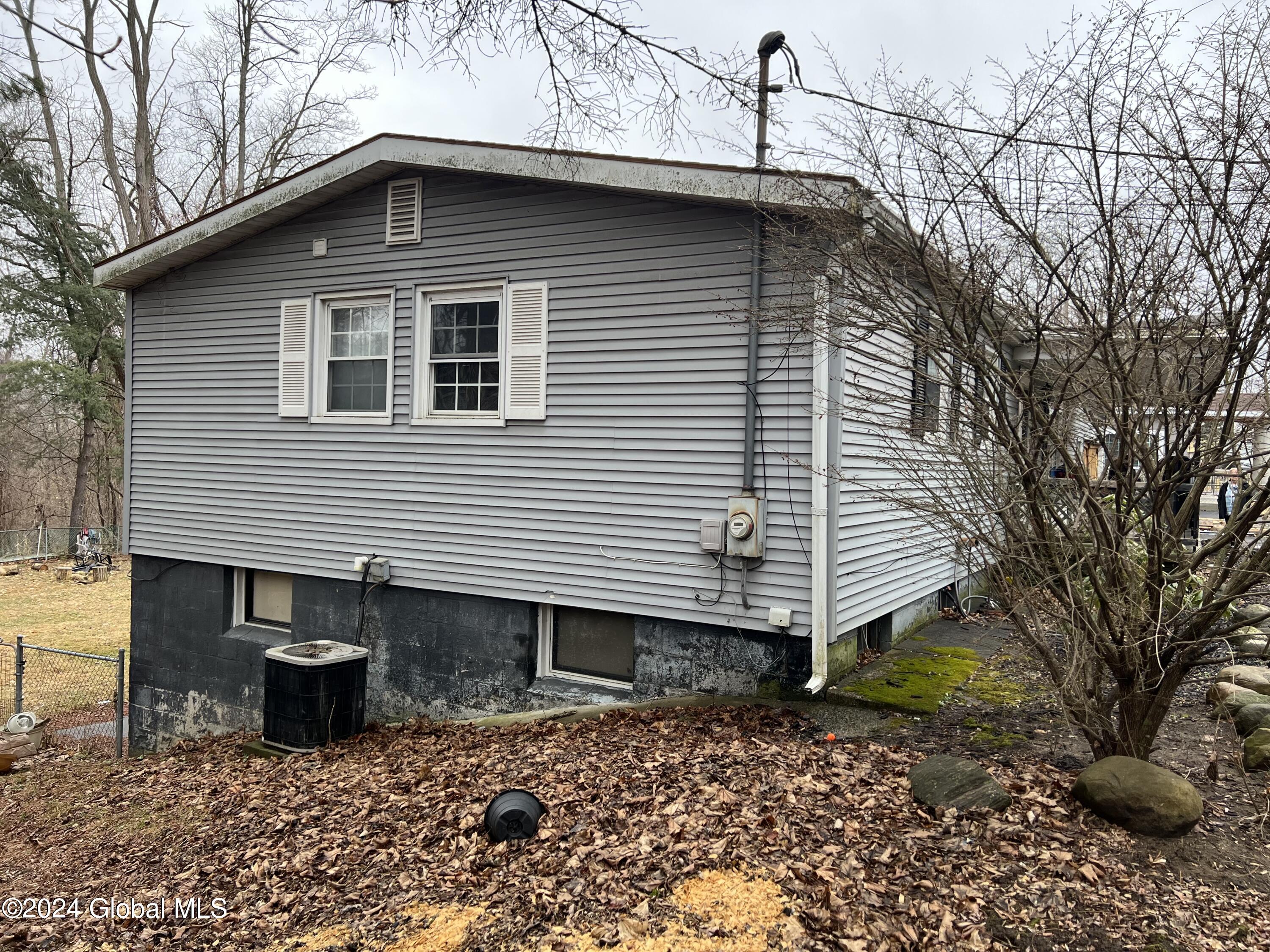 358 Olean Street Schenectady, NY 12306 - Photo 6 of 16 IMG_6359