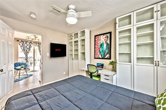 $3,995 | 7171 Hinson Street, Las Vegas, NV 89118