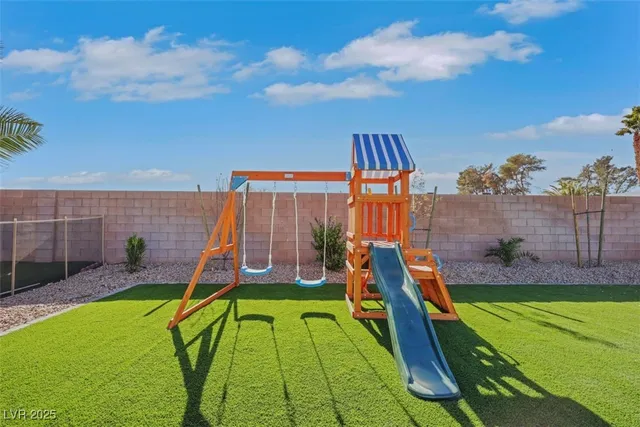 $3,995 | 7171 Hinson Street, Las Vegas, NV 89118