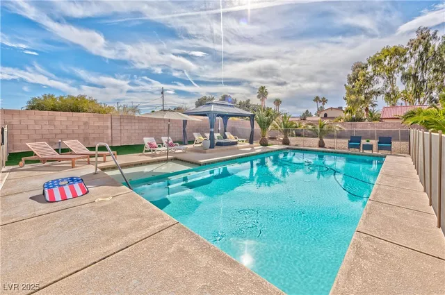 $3,995 | 7171 Hinson Street, Las Vegas, NV 89118