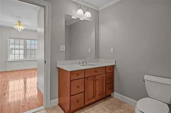 $4,000 | 109 Vistas Court, East Greenwich, RI 02818