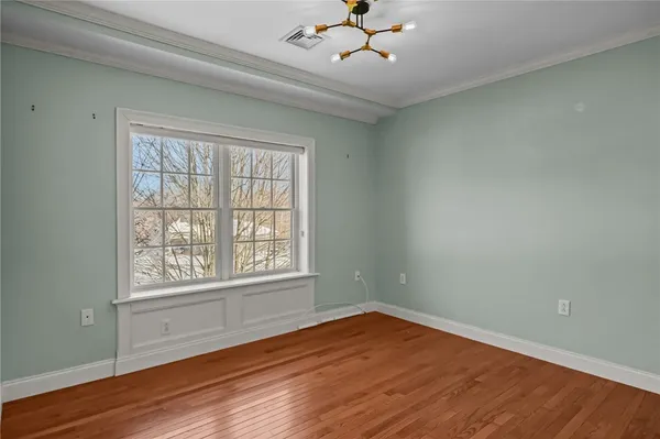 $4,000 | 109 Vistas Court, East Greenwich, RI 02818