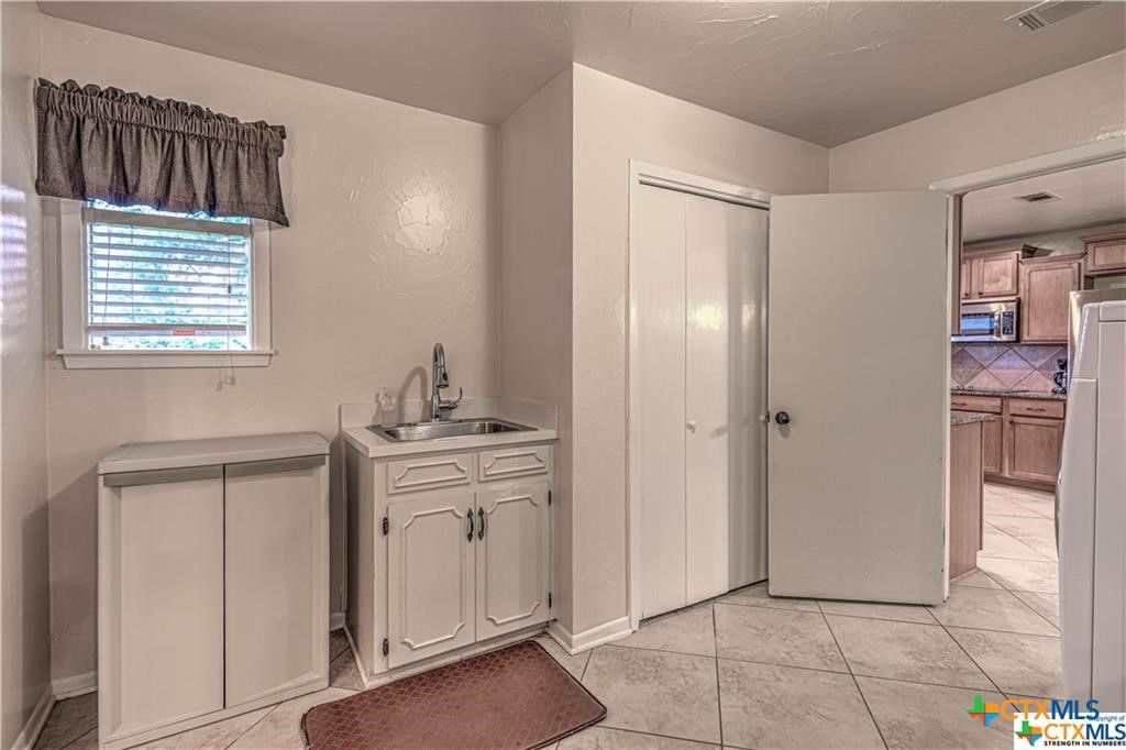 980 Thomas Arnold Road Salado, TX 76571 - Photo 20 of 46