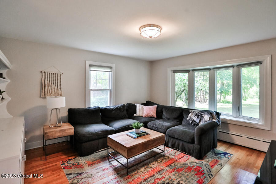 36 Font Grove Road Bethlehem, NY 12159 - Photo 10 of 59 36-Font-Grove-15
