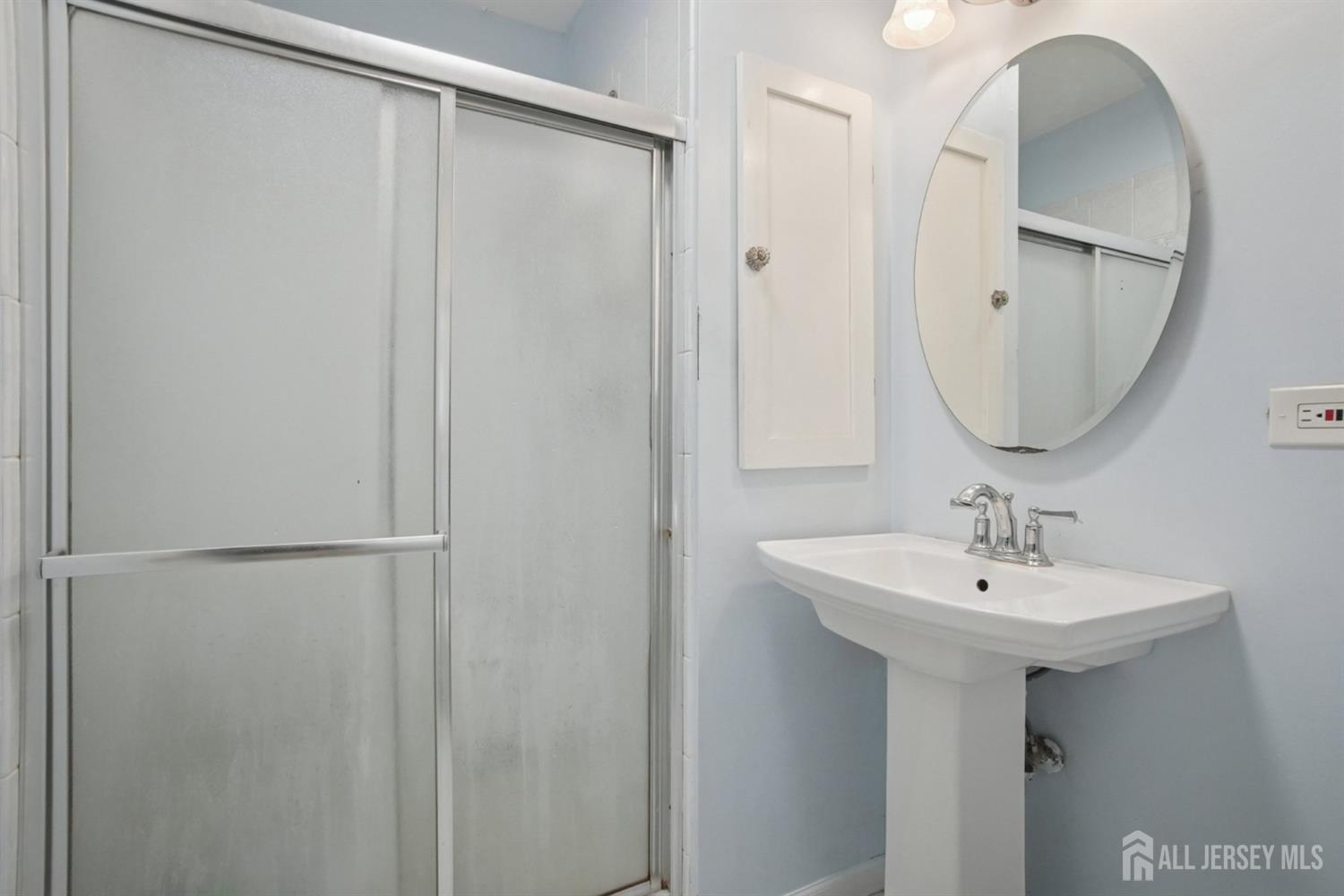 12 Edgewood Road Edison, NJ 08820 - Photo 30 of 68