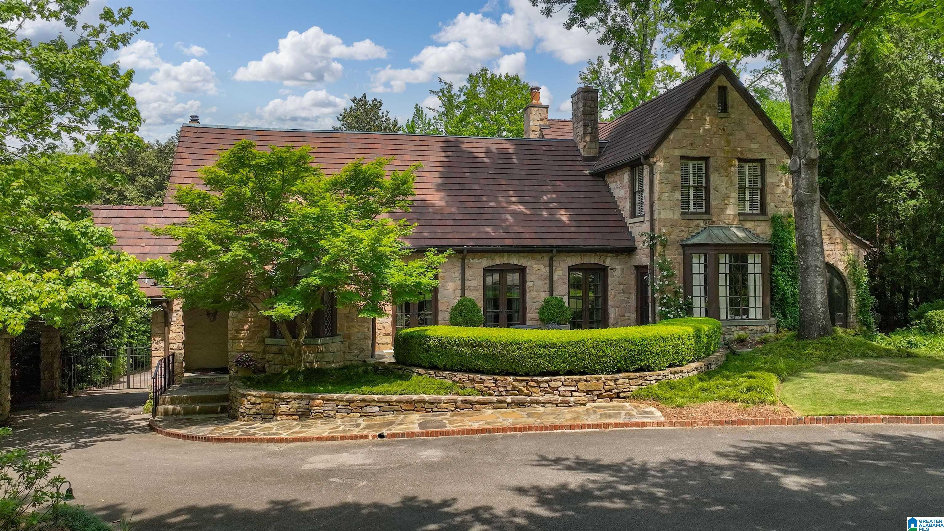 2724 Canterbury Road Birmingham, AL 35223 - Photo 3 of 93