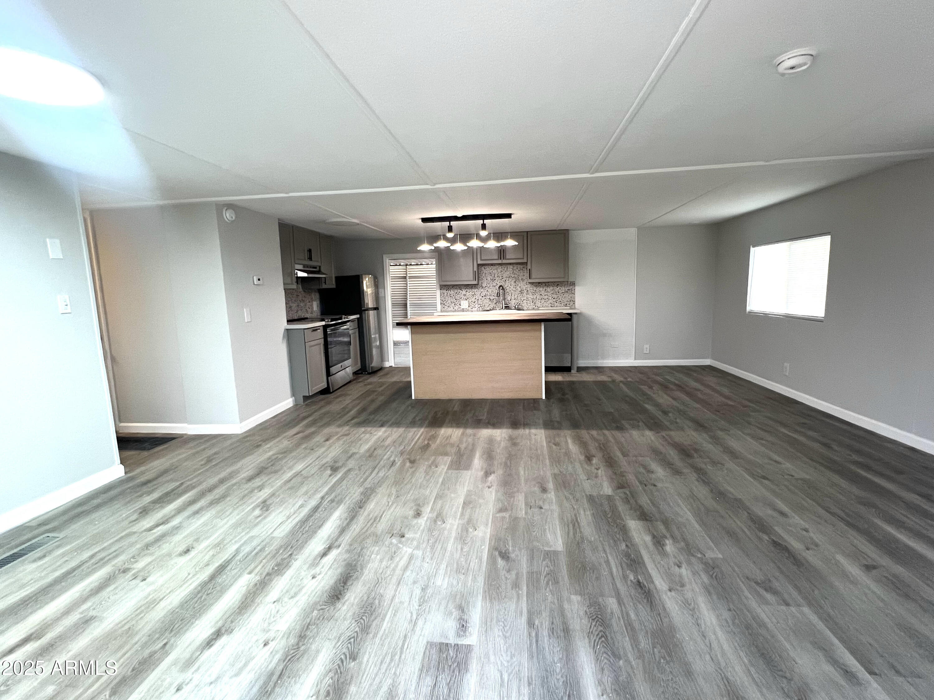 19039 North Dinero Road Peoria, AZ 85373 - Photo 17 of 39 IMG_1047