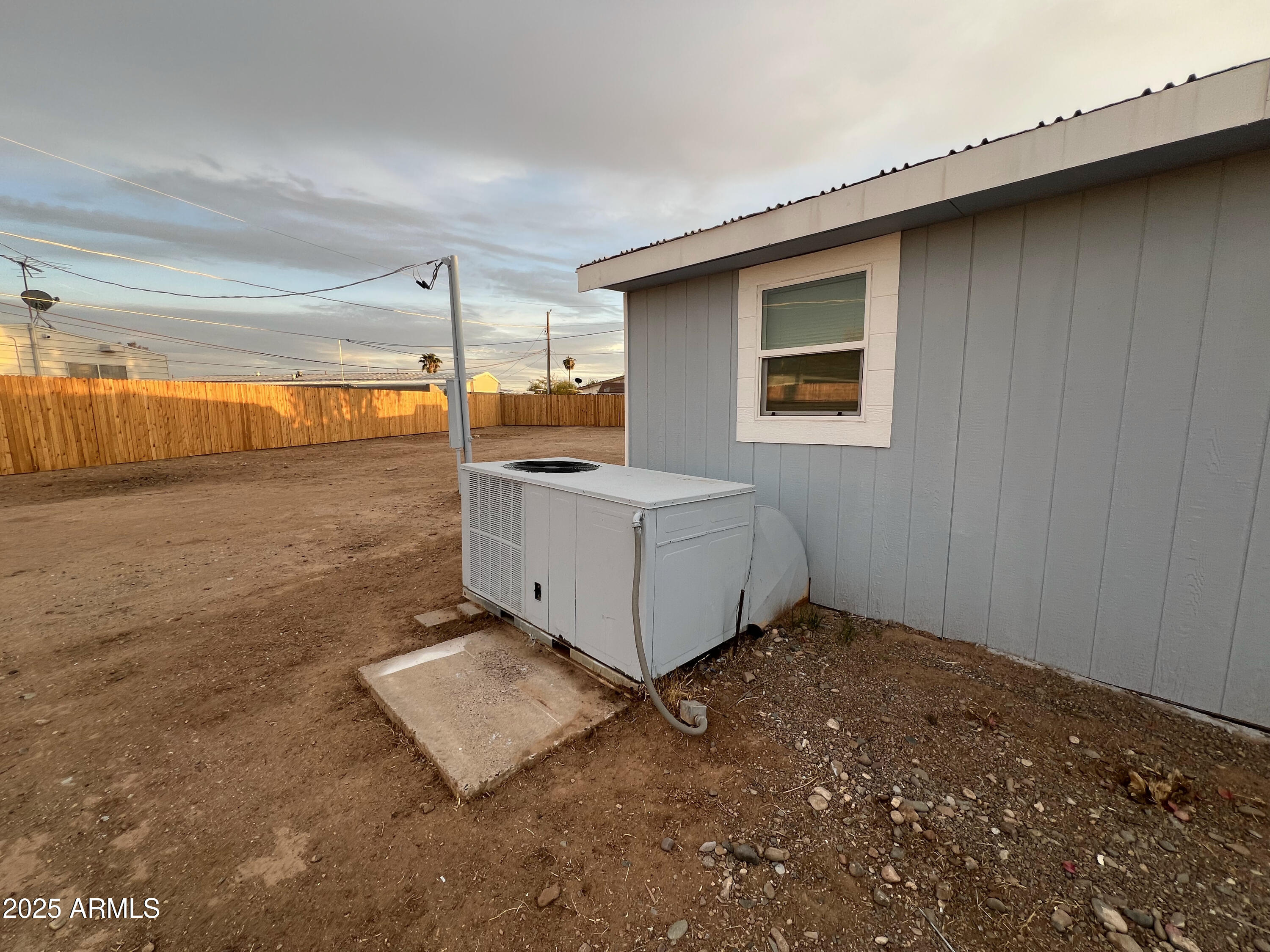 19039 North Dinero Road Peoria, AZ 85373 - Photo 33 of 39 IMG_1070