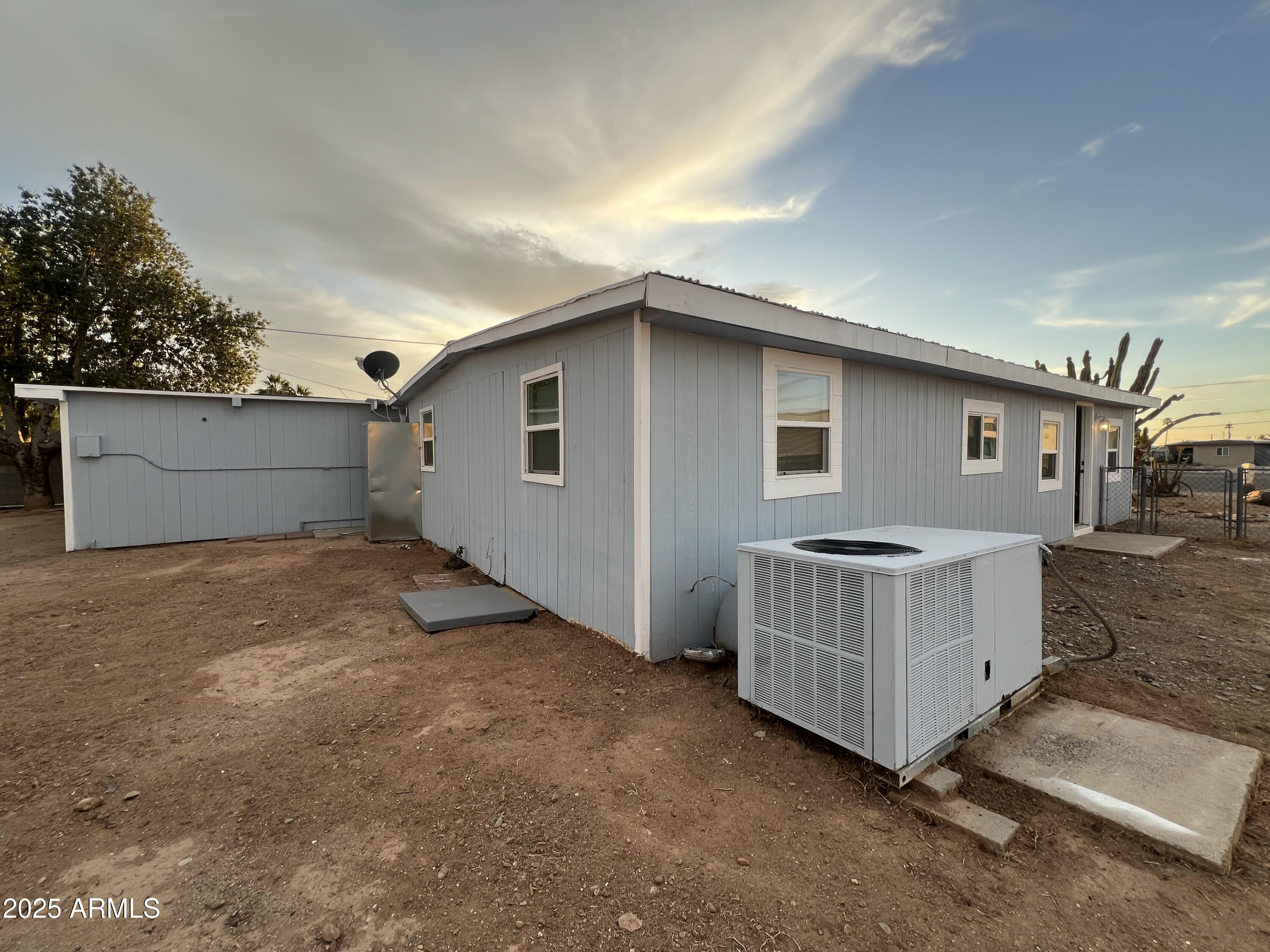 19039 North Dinero Road Peoria, AZ 85373 - Photo 34 of 39 IMG_1071