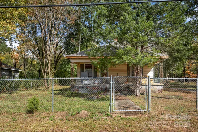 $370,000 | 304 Bush Street, Gastonia, NC 28056