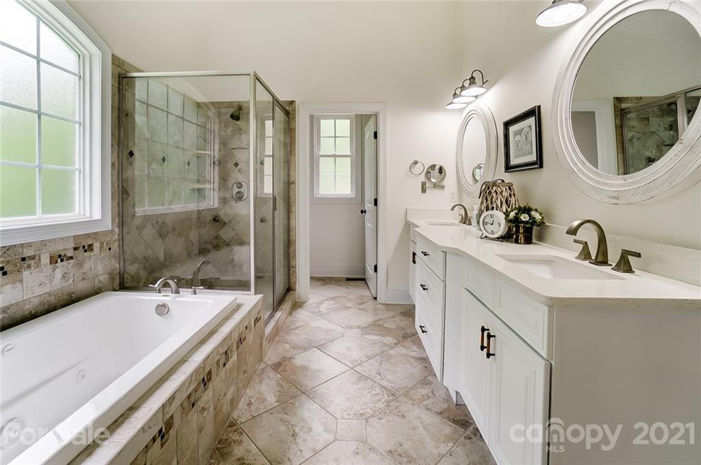 139 Mariners Bluff Road York, SC 29745 - Photo 17 of 43 Gallery Image 17