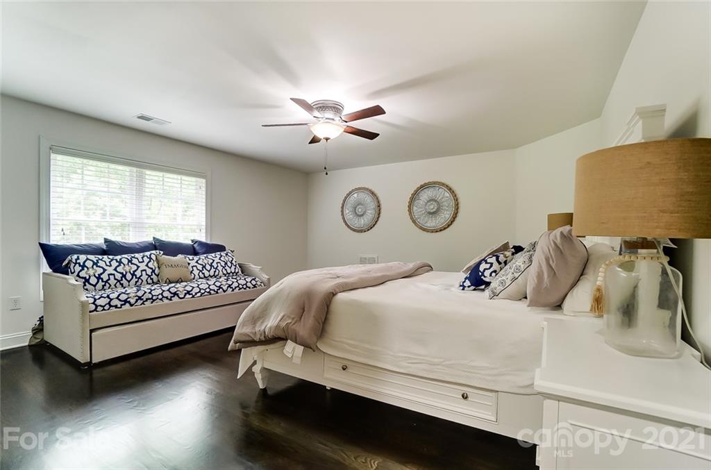 139 Mariners Bluff Road York, SC 29745 - Photo 23 of 43 Gallery Image 23