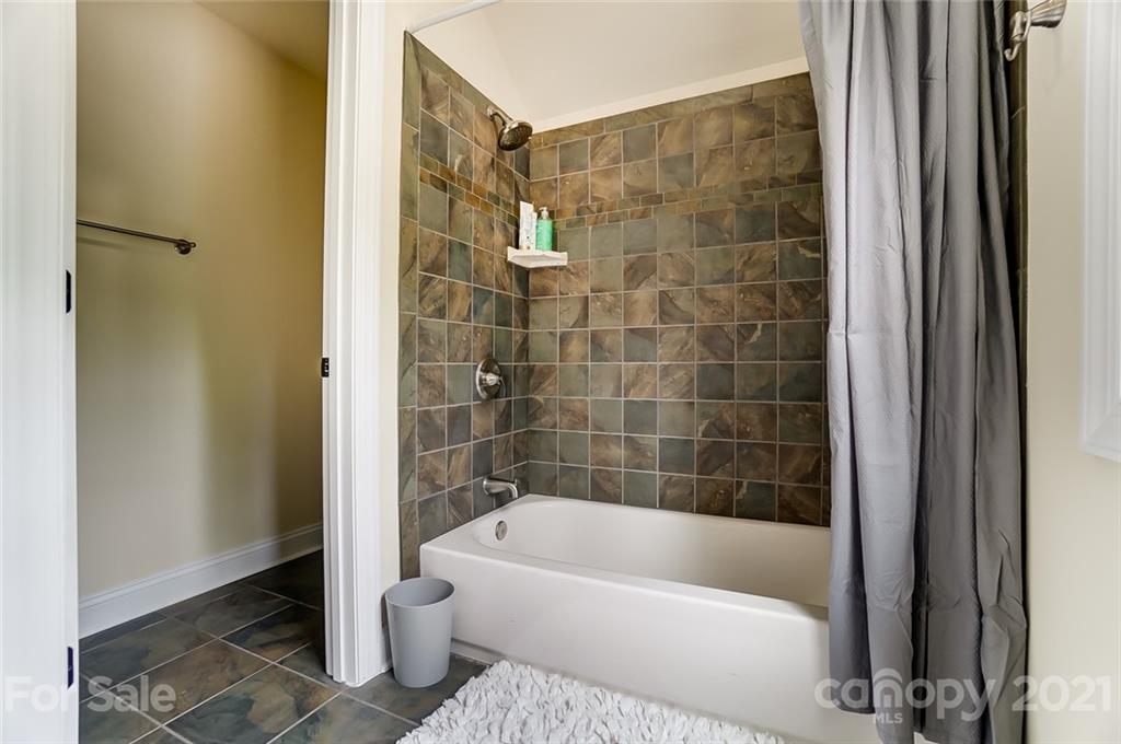 139 Mariners Bluff Road York, SC 29745 - Photo 25 of 43 Gallery Image 25