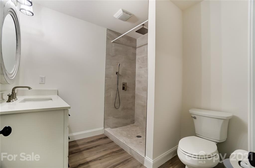 139 Mariners Bluff Road York, SC 29745 - Photo 35 of 43 Gallery Image 35