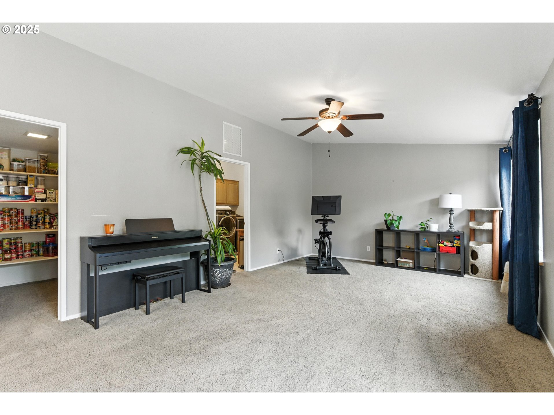 20160 Southeast Foster Road Damascus, OR 97089 - Photo 36 of 48 a view of a livingroom with furniture