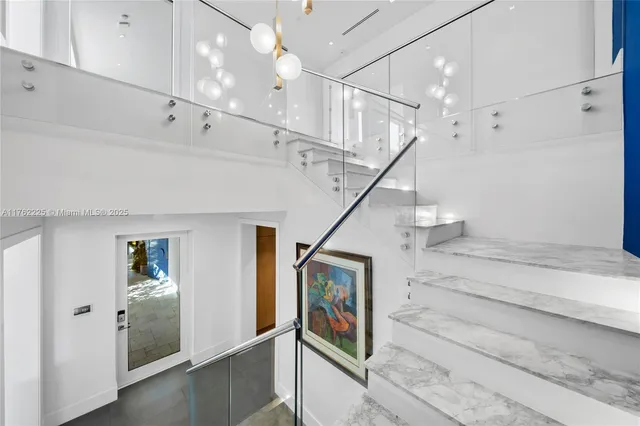 $24,500,000 | 180 Cape Florida Drive, Key Biscayne, FL 33149