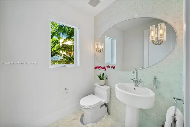 $24,500,000 | 180 Cape Florida Drive, Key Biscayne, FL 33149
