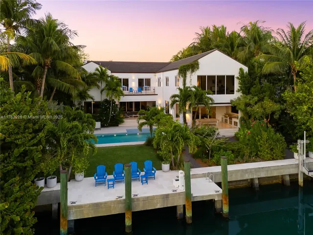 $24,500,000 | 180 Cape Florida Drive, Key Biscayne, FL 33149