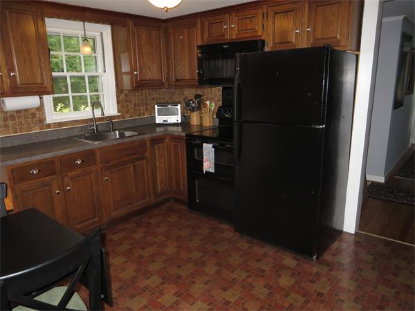 31 Brookview Road Holliston, MA 01746 - Photo 10 of 18 Gallery Image 10
