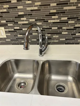 $2,200 | 12633 Memorial Drive, Unit 142, Houston, TX 77024