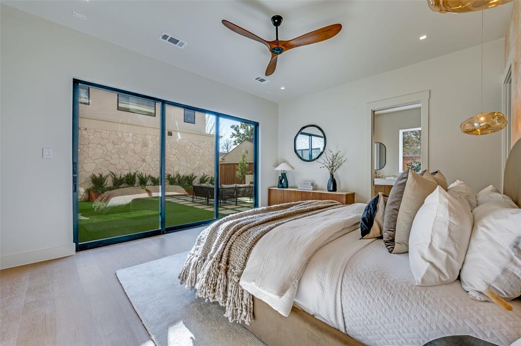 3761 Dunhaven Road Dallas, TX 75220 - Photo 13 of 34