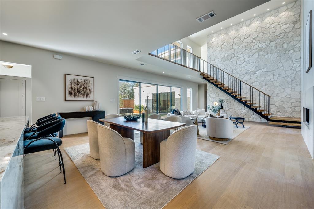 3761 Dunhaven Road Dallas, TX 75220 - Photo 8 of 34