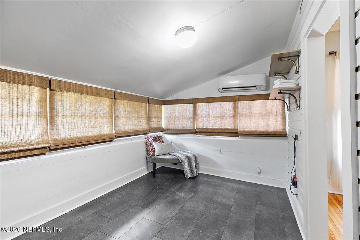 1031 Riviera Street Jacksonville, FL 32207 - Photo 14 of 34 14-flex room