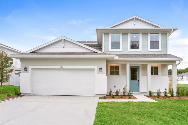 $2,270 | 804 East Voorhis Avenue, Deland, FL 32724