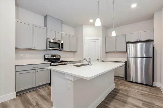 $2,270 | 804 East Voorhis Avenue, Deland, FL 32724