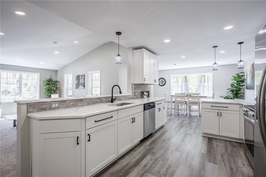 16 Pine Hill Road Parma, NY 14559 - Photo 13 of 45