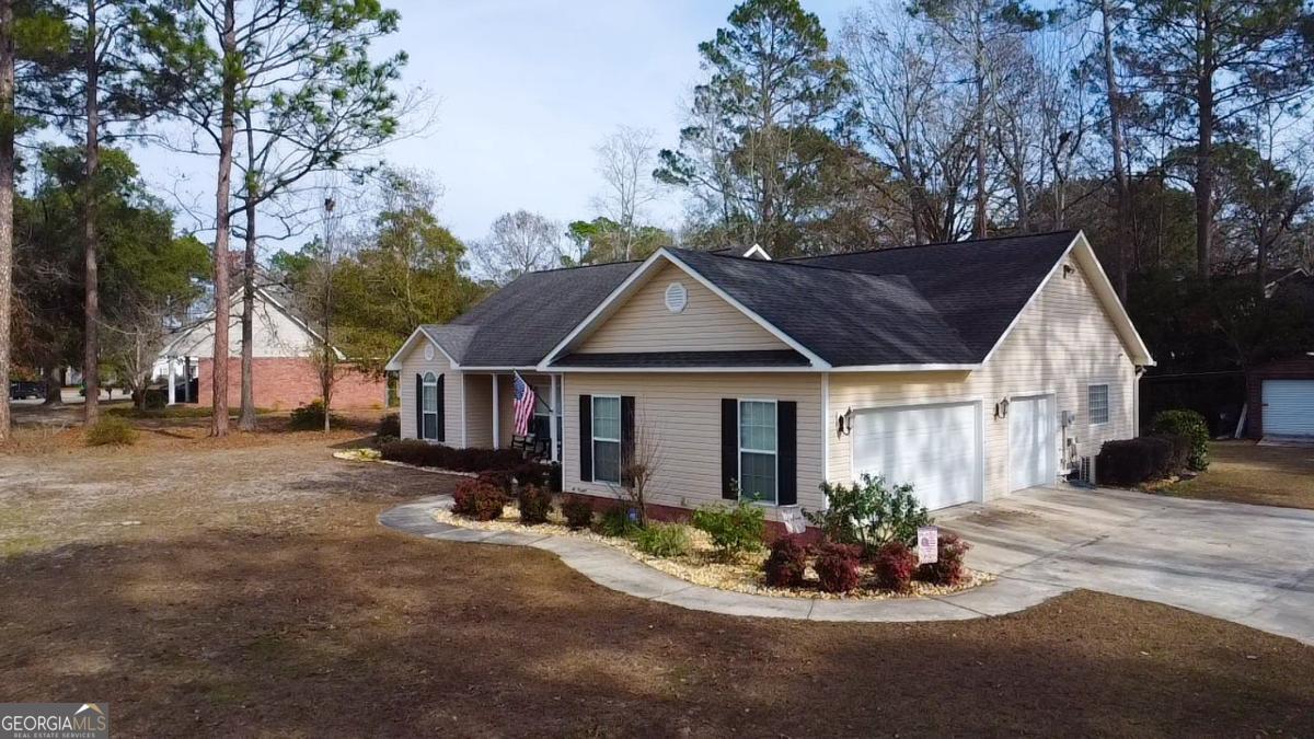 1704 Jimmy Street Adel, GA 31620 - Photo 3 of 32