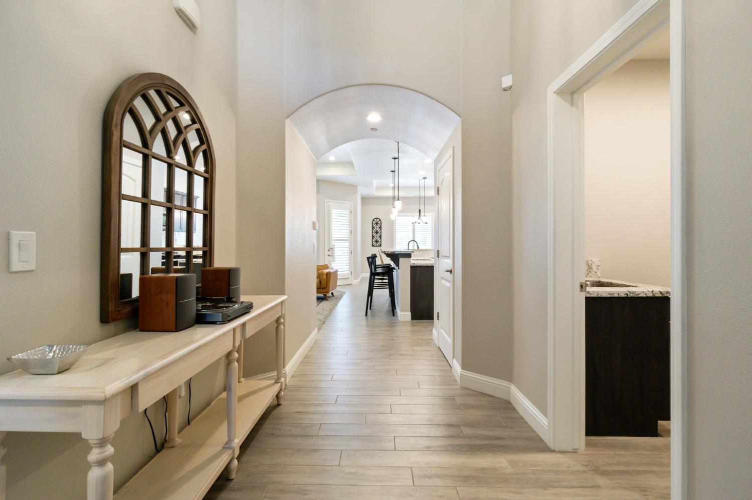 639 Mesa Drive Madera, CA 93636 - Photo 5 of 33 a view of a kitchen from the hallway