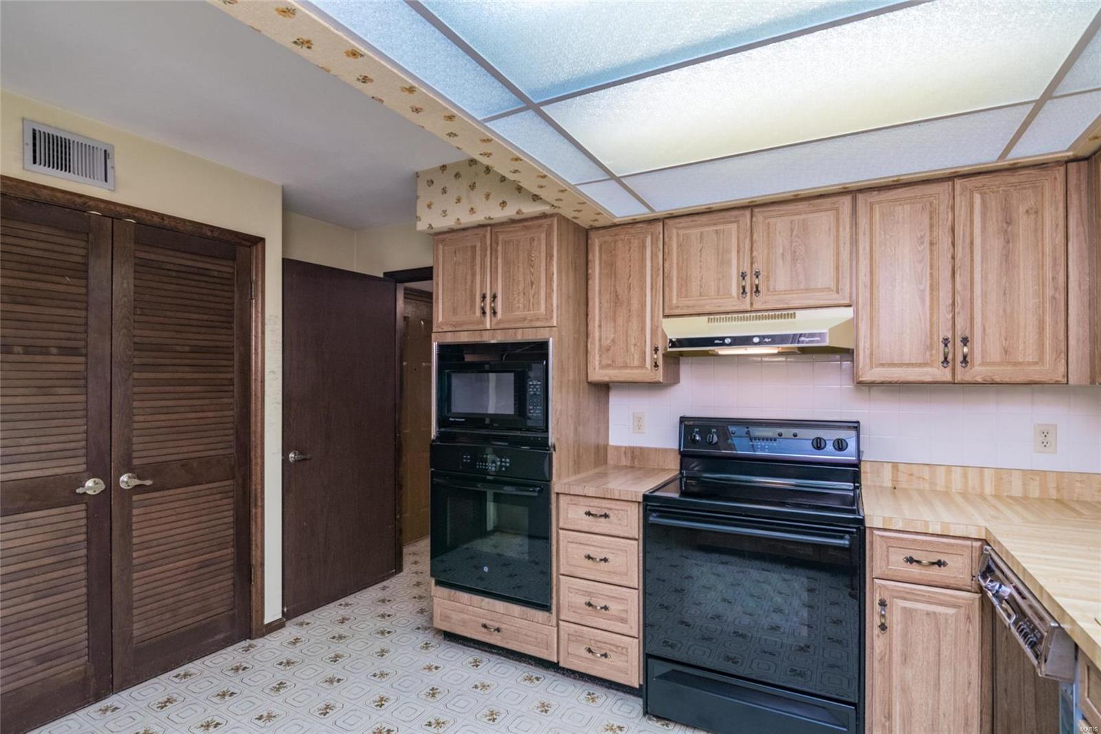 801 Indian Springs Road O'Fallon, IL 62269 - Photo 16 of 32 Gallery Image 16