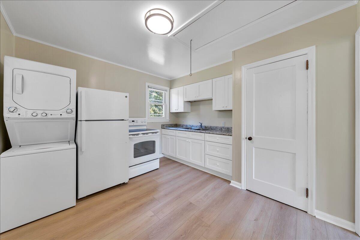 4933 Hildebrand Road Northwest Roanoke, VA 24012 - Photo 8 of 29 08-MIB04554