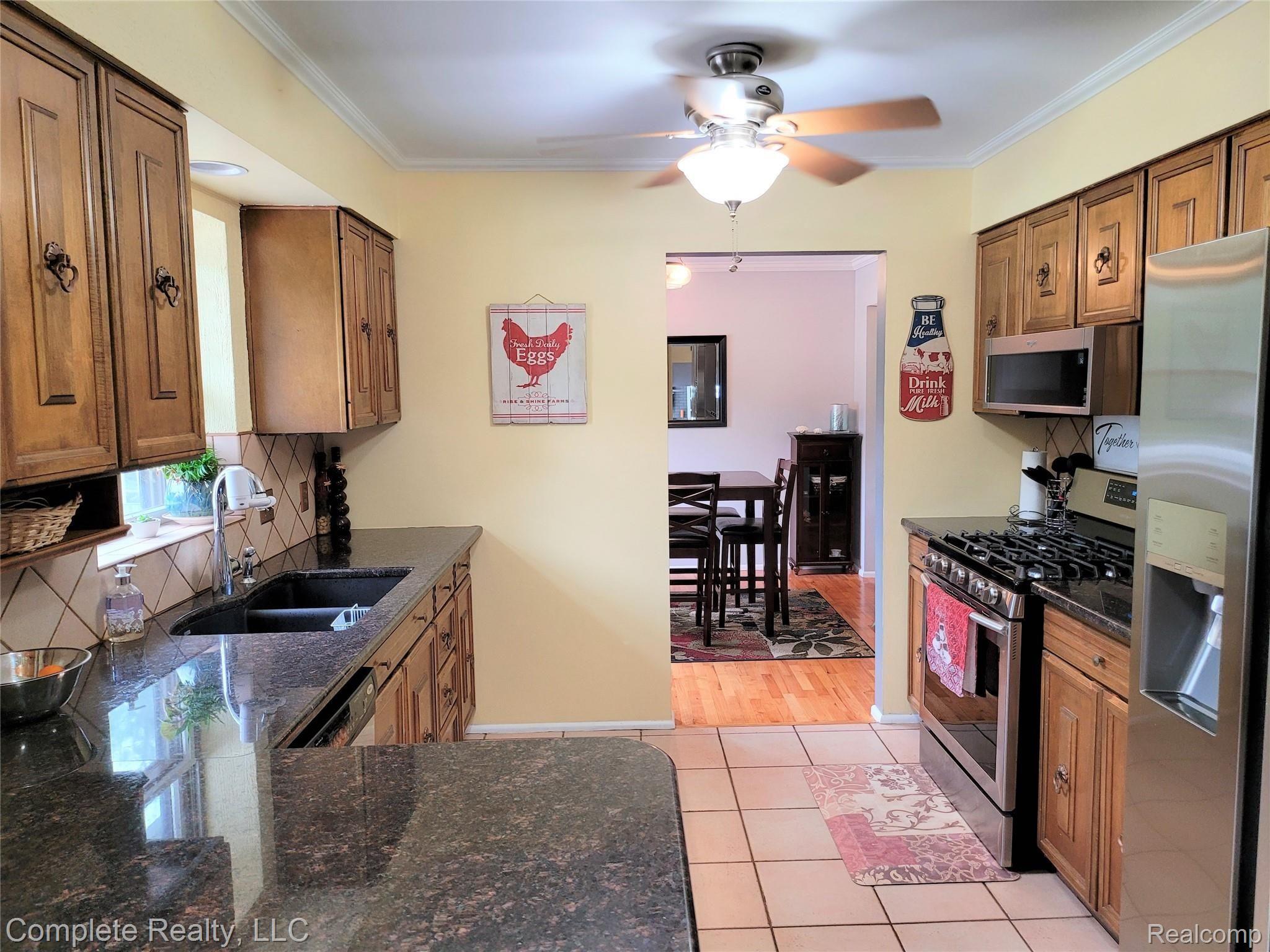 10165 East Atherton Road Davison, MI 48423 - Photo 14 of 54 20210712_152449.jpg