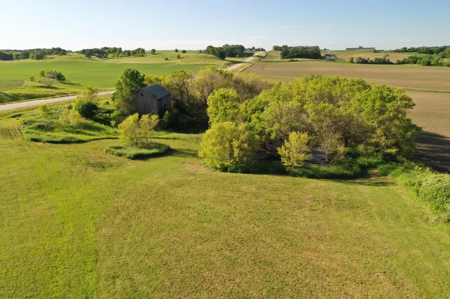 $224,500 | 17063 County Road 10 Northeast, St. Charles, MN 55972