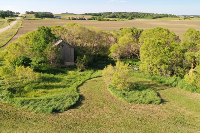 $224,500 | 17063 County Road 10 Northeast, St. Charles, MN 55972