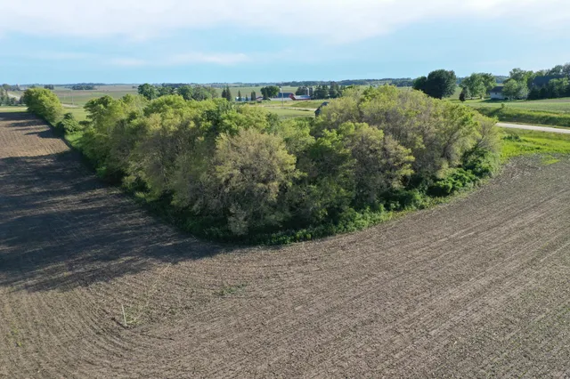 $224,500 | 17063 County Road 10 Northeast, St. Charles, MN 55972