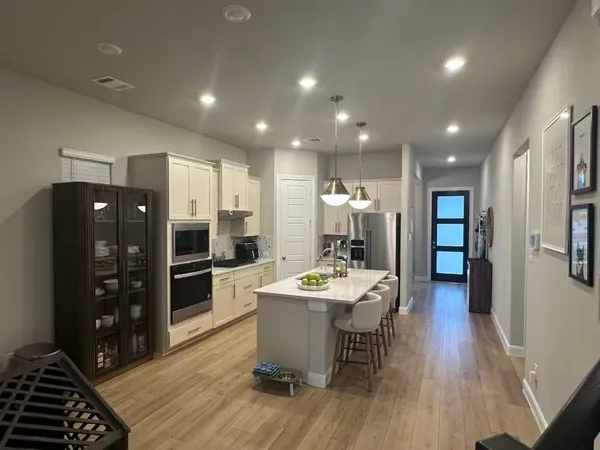 $3,150 | 8409 Soaring Sky Lane, Houston, TX 77063