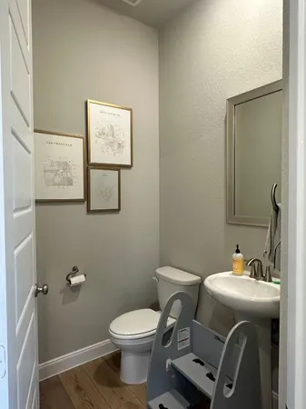 $3,150 | 8409 Soaring Sky Lane, Houston, TX 77063