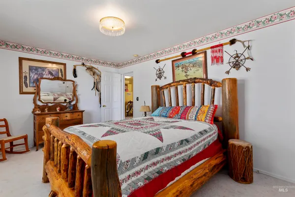 $989,000 | 1289 East 2350th Street South, Bliss, ID 83314