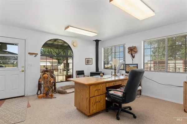 $989,000 | 1289 East 2350th Street South, Bliss, ID 83314