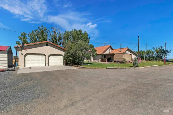 $989,000 | 1289 East 2350th Street South, Bliss, ID 83314